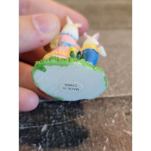 Easter rabbit bunny apple-picking Village accessory decor - Picture 4 of 4